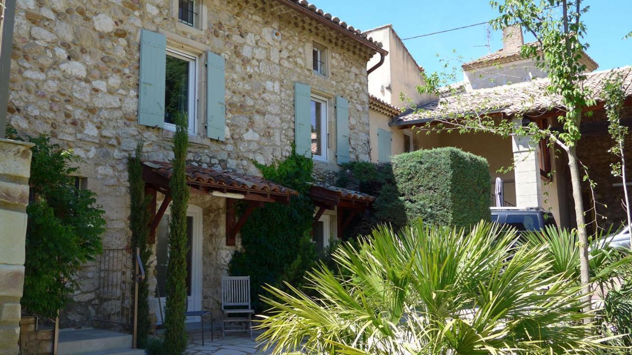 Gites Au Chateau Des Estubiers Les Granges-Gontardes 外观 照片