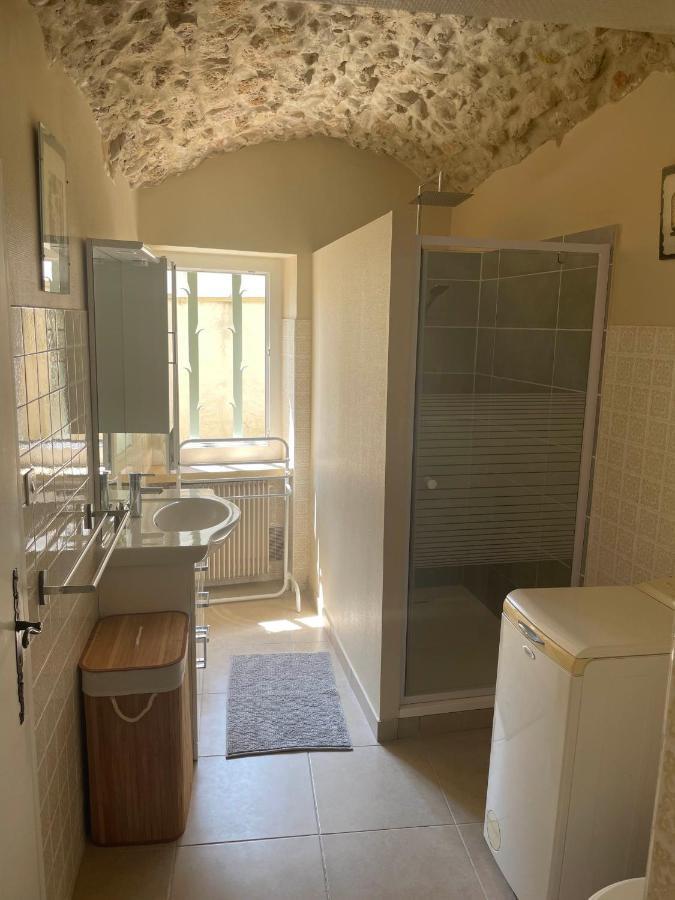 Gites Au Chateau Des Estubiers Les Granges-Gontardes 外观 照片